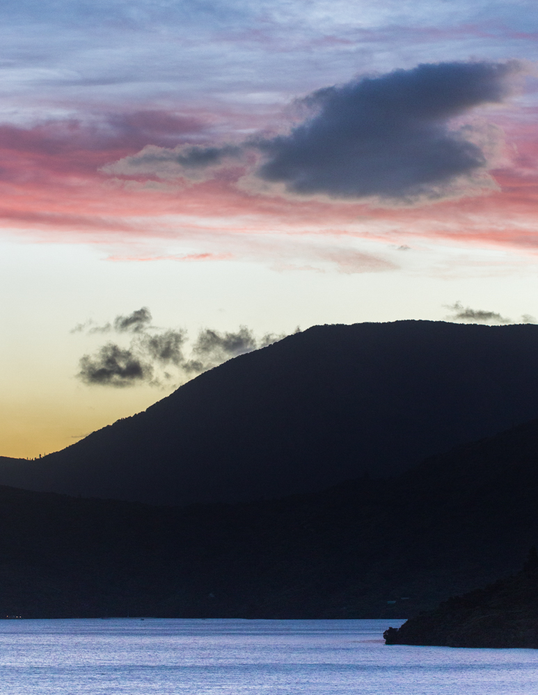 SUNSET AT MARLBOROUGH SOUNDS_Sarah Galvan Photographe